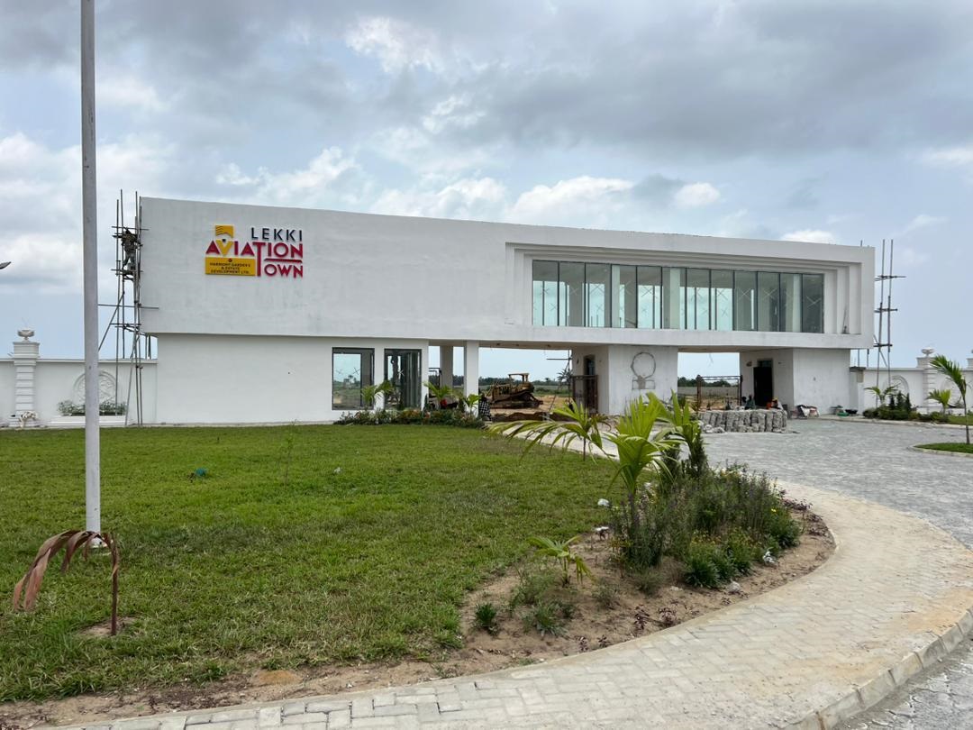 Lekki Aviation Town is a modern estate strategically located along the Lekki Epe Expressway within the prime neighborhood of emerging Lagos state new economy.