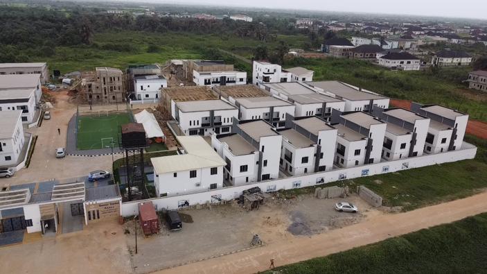 QUEENS GARDEN ESTATE – ANNEX II, ISHERI NORTH GRAIn the beautiful area of Isheri – North, we present to you the classy and magnificent estate, QUEEENS GARDEN ESTATE.