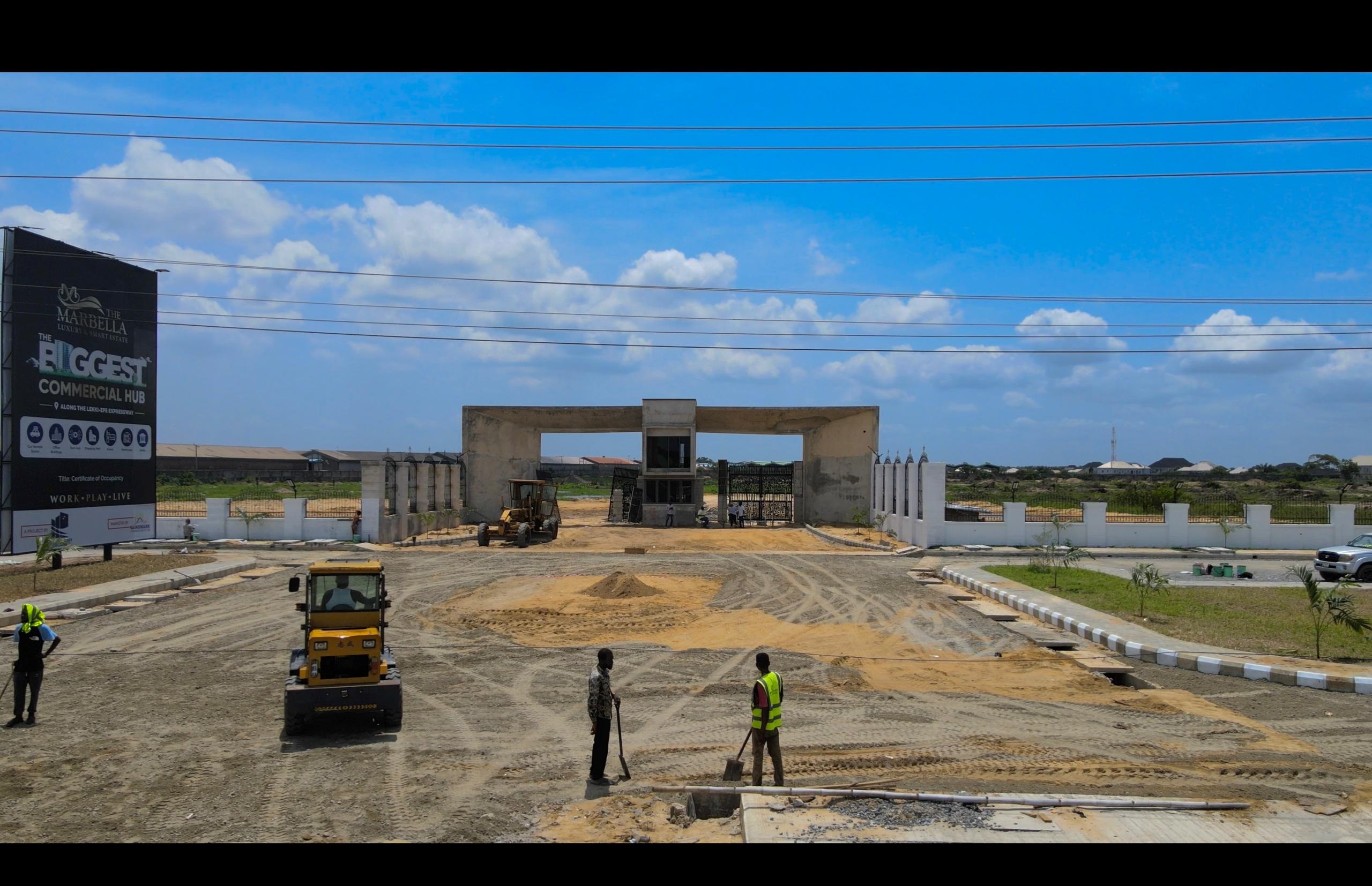 Marbella Luxury and Smart Estate is a premier destination where modern living and business opportunities converge. It is strategically located along the Lekki-Epe Expressway.