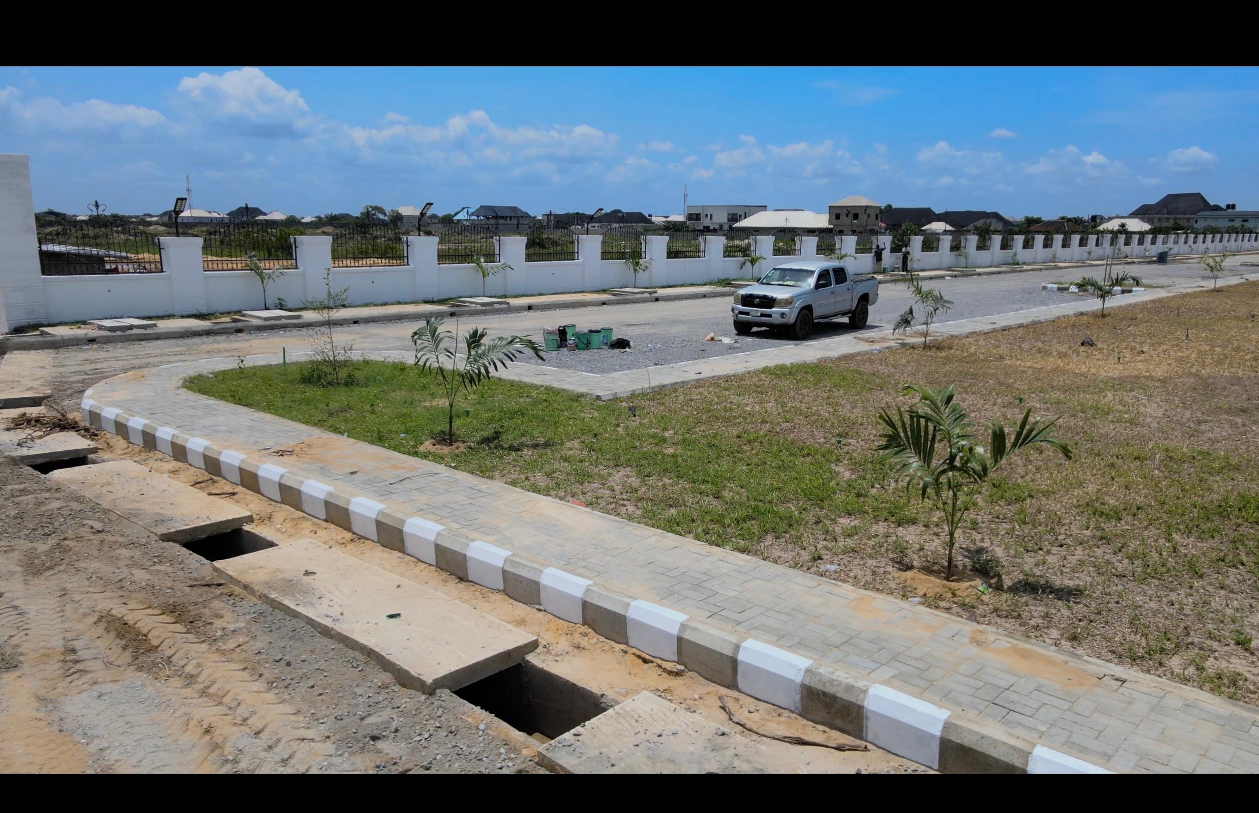 Marbella Luxury and Smart Estate is a premier destination where modern living and business opportunities converge. It is strategically located along the Lekki-Epe Expressway.