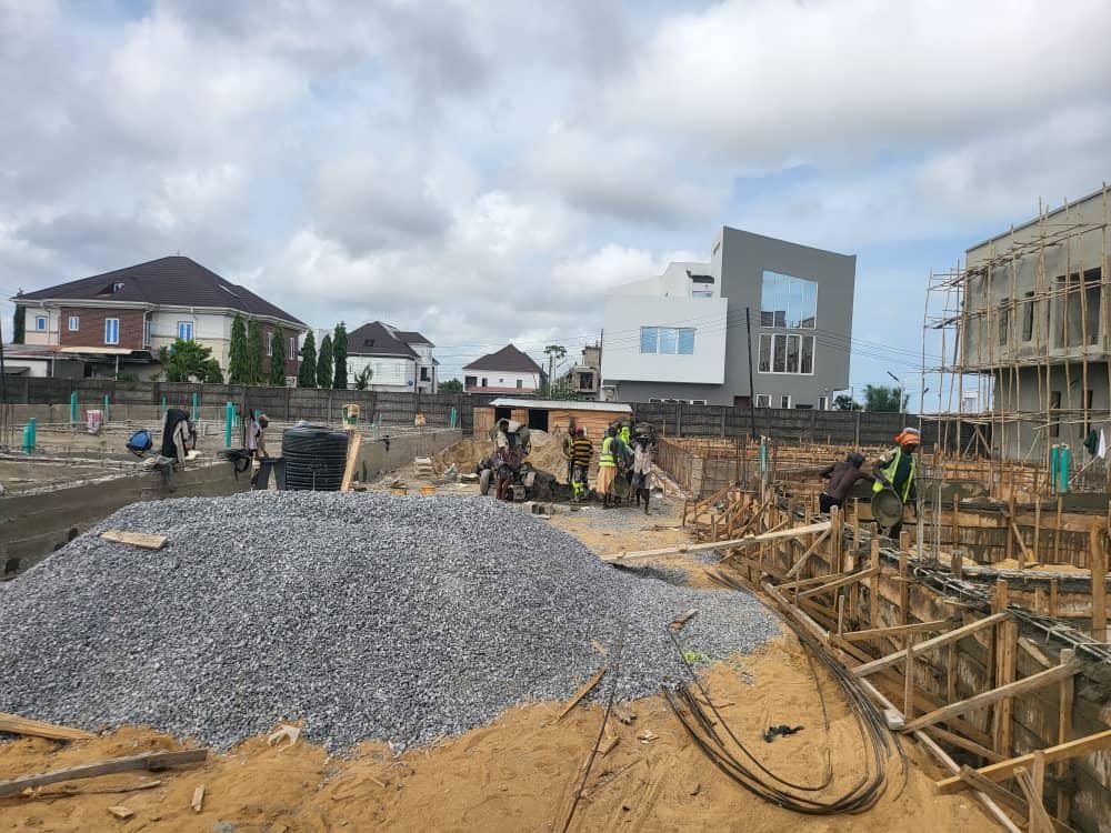 Situated within the well-established Hi Life Estate on Ogombo Road, Abraham Adesanya, Lekki, Vineyard 2 offers