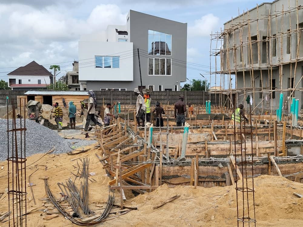Situated within the well-established Hi Life Estate on Ogombo Road, Abraham Adesanya, Lekki, Vineyard 2 offers