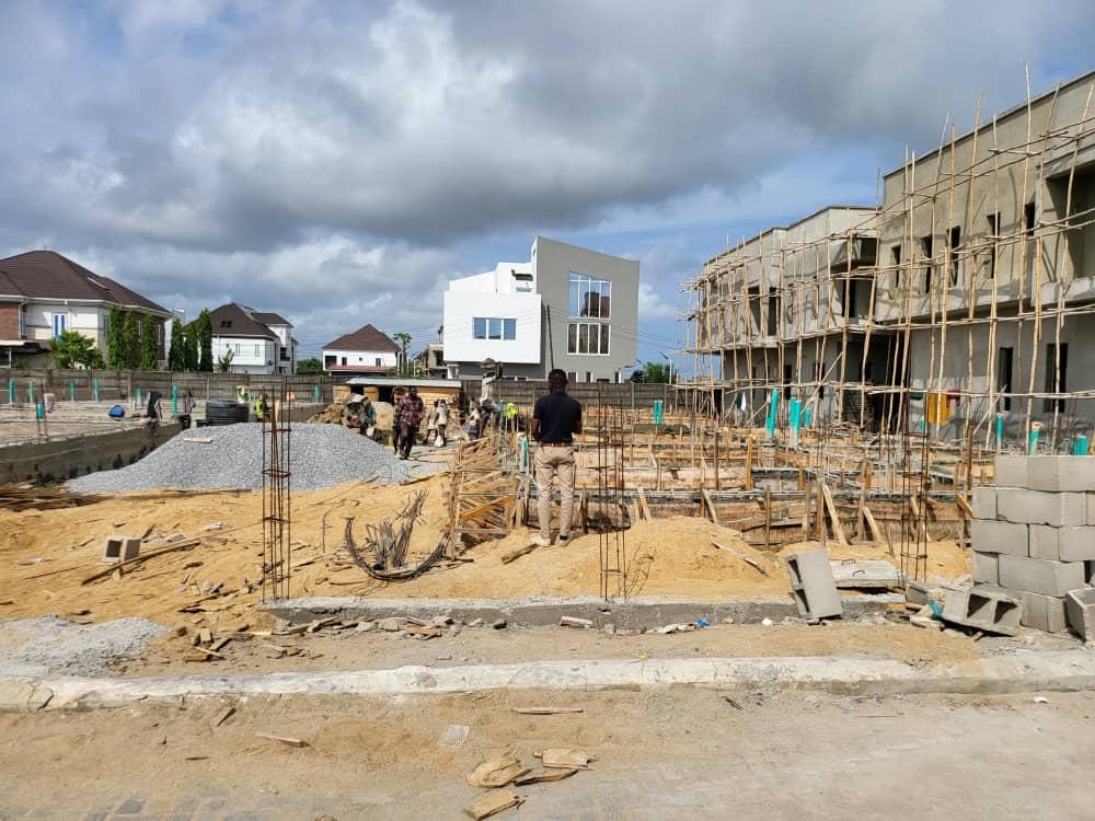 Situated within the well-established Hi Life Estate on Ogombo Road, Abraham Adesanya, Lekki, Vineyard 2 offers